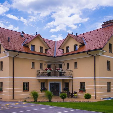 Bed & Breakfast Karun Церкле на Горенскем Екстериор снимка