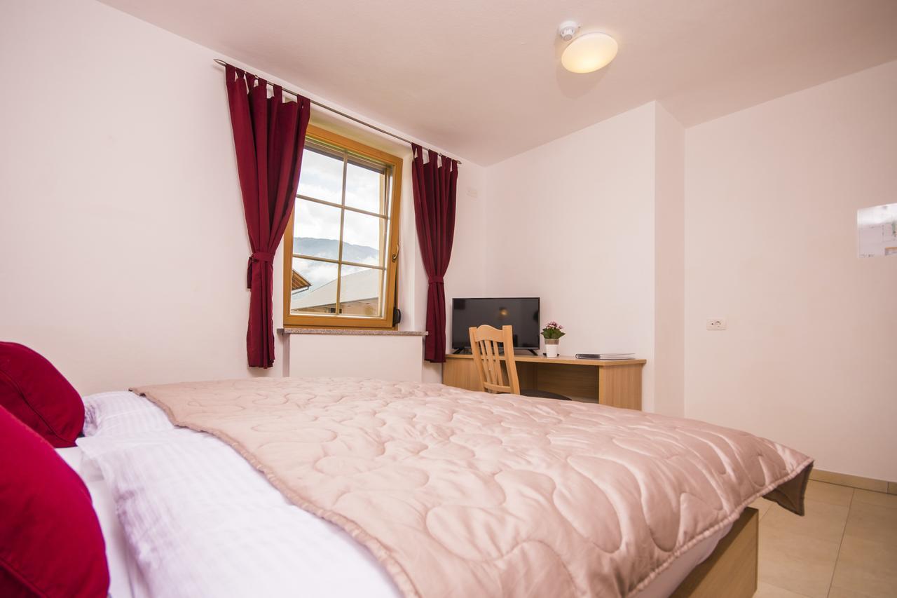 Bed & Breakfast Karun Церкле на Горенскем Екстериор снимка