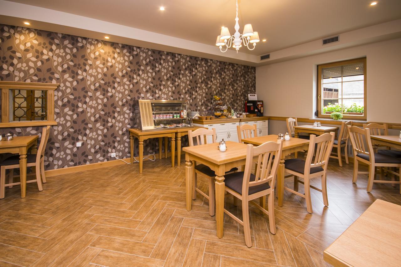 Bed & Breakfast Karun Церкле на Горенскем Екстериор снимка